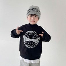 BerryCloset 青少年 Worldwide 高領刷毛寬版大學T