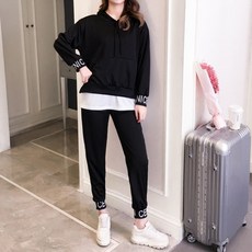 Goodif 女款舒適袖字母連帽T恤 & 運動褲套裝