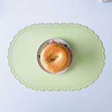 Luo 蕾絲矽膠餐墊, 橄欖綠, 1個, 43 x 30 cm