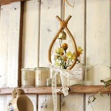 帶來好運的木質花卉懸掛牛鼻環, 橘色