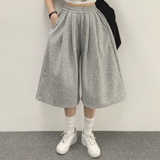Withhuilin 女款三褶百慕達運動鬆緊帶長版短褲