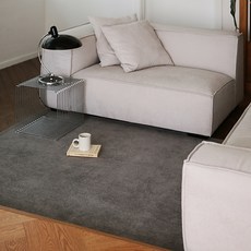 The Frigg Dayton 短毛地毯