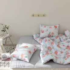 CHOUETTROOM 花朵印花超細纖維絎縫四季被, 藍色