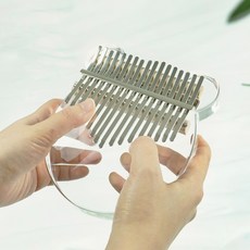 Kimi 透明小熊卡林巴琴, 單品