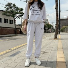 Chic Fox 女款Natting字母運動套裝