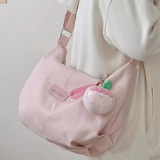 Elsso 水蜜桃娃娃鑰匙圈 + 肩背斜揹包組合, 粉紅色(包)