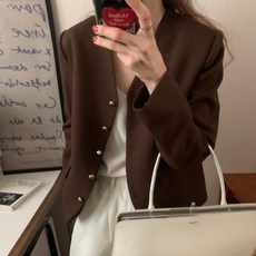 여성용 말톤 골드버튼 노카라 브이넥 스탠다드핏 자켓