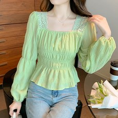 루나걸 게블 스퀘어 블라우스 L24SPBL011004