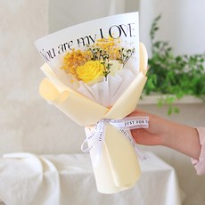 ScentBasket 永生滿天星皇后玫瑰香皂花混搭兩朵花束, 黃色