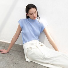 Nain 女士百褶半高領無袖上衣 BL-4339