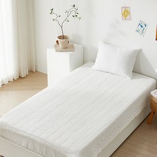 LIVING HOME daily 顏料水洗棉薄墊兼棉被, Clova White