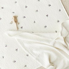 Dot to Dot x Marolot Baby 被子刺繡絎縫墊嬰兒床墊, 藍莓, 1個