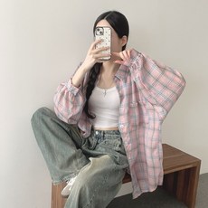 With Huilin 女款 Pyui 寬鬆版型格紋襯衫