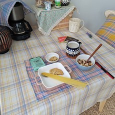 露營感性格紋花朵蕾絲防水桌布, 格紋黃色, 2人(135 x 135cm)