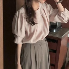Taniz 女款 Lipsston 圓領泡泡袖細褶上衣