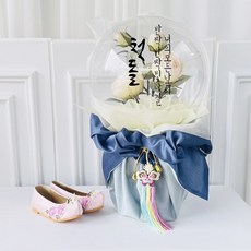 Lovely Farm 不會破的魔法花氣球 包袱巾型 山茶玫瑰 25cm + LED燈 + 零用錢夾 10p + 零用錢塑膠袋 30p + 韓式流蘇掛飾 + 提袋 + 字母貼紙 週歲, Furoshiki shape_camellia rose_ivory，刻字黑色，第一石, 1個