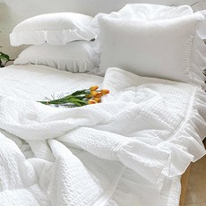 ebulnet 夏季玫瑰格紋泡泡紗荷葉邊涼被, 白色