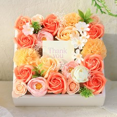 Scent Basket 特別時刻花卉驚喜零用錢盒