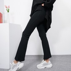 biggirlstory 女款大尺碼A字鬆緊帶棉質彈性喇叭顯瘦內搭褲