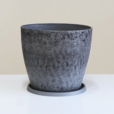 Garden in the City 玄武岩造型花盆, 黑色
