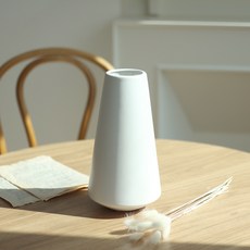 Haru Gonggan Marga花瓶, 白色