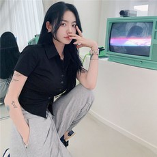 Sunbit 女款修身翻領Kaelin短版襯衫