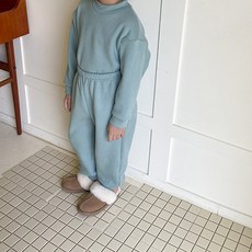 Neuel 兒童保暖運動上下套裝