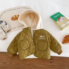 Bebeniz 兒童數字刺繡連帽刷毛外套