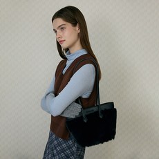 랩 모피 가죽 숄더백 AQ7ABA09