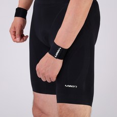 男款緊身運動短褲