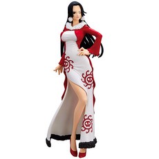 BANPRESTO 一件閃閃發光的迷人 Boa Hancock 冬季風格普通彩色圖, 1個