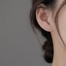 비아워게스트 여성용 데일리 해피 플라워 귀걸이