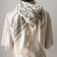 varvisu Lomeair流蘇方巾