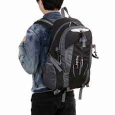 登山徒步包 40L, 黑色的