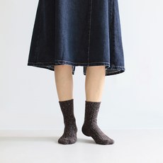 코지라벨 여성용 포근한 착용감 정교한 보카시 꽈배기 양말