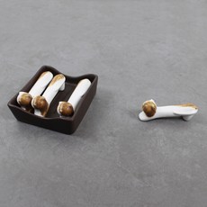 Dalsogum 陶瓷可愛狗狗湯匙筷架 x 4入 + 收納筒套組, 1套, 白色(湯匙筷架 2入), 棕色(湯匙筷架 2入), 棕色(收納筒)