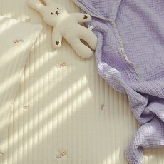 eightroom 嬰幼兒用頂級高密度刺繡莫代爾絎縫托兒所午睡被褥全套組 含棉芯, 獨角獸