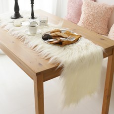 BYJIMI 毛皮桌巾, 象牙, 2個人