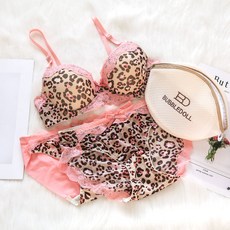 GLAM GONGGAM Haegle 鋼圈內衣1件+內褲2件+洗衣網套組