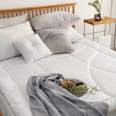 Clear The Room超細纖維拿鐵床墊, 白色的