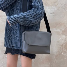 쥬벨로 토냐 크로스백