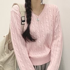 女款半V領寬鬆版型針織衫