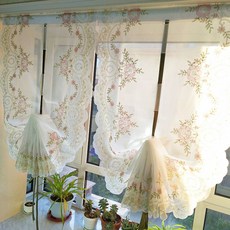 Loving Lab 粉紅花朵浪漫刺繡窗簾, 白色