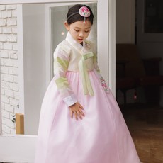 Sodamnyein 女童春日光韓服