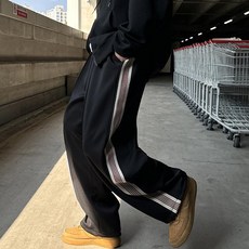 側邊條紋運動寬褲