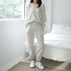 CC女款Good Day寬鬆版型長袖束口運動上下套裝