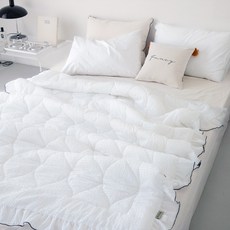 BAZAAR 荷葉邊水洗泡泡紗夏季薄被, 白色