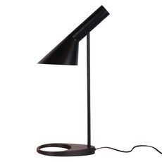 DAYSTAR HOUSE 埃爾文·丹（Elvin Dan）站, 黑色