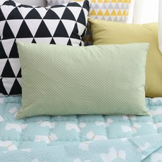 BEAUTE HOUSE 枕套, 綠色圓點款