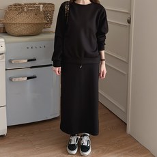 Tomato Factory 女款寬鬆彈性日常辦公室穿搭大學T + 長裙套裝